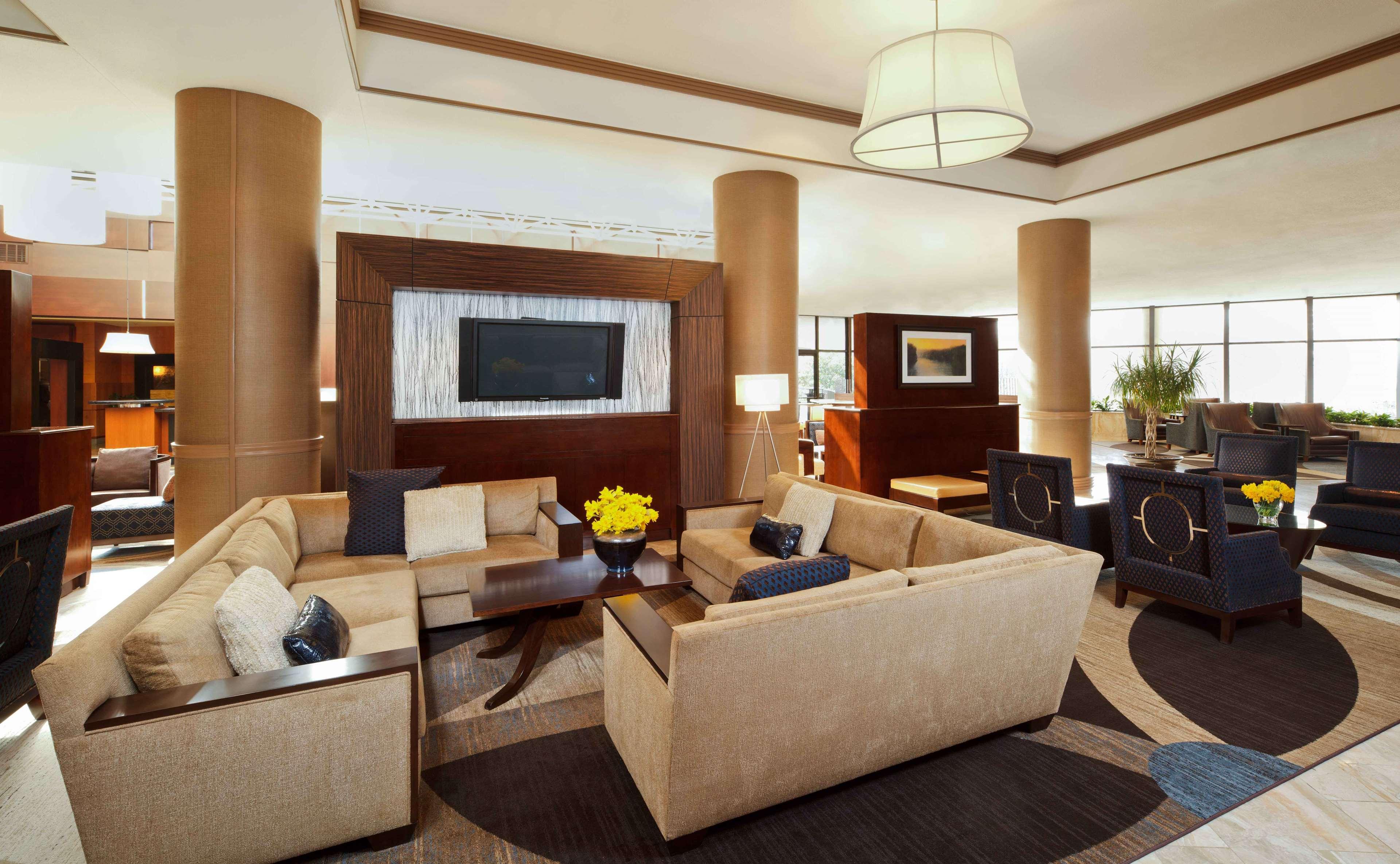 Hilton Alexandria Mark Center Beltér fotó